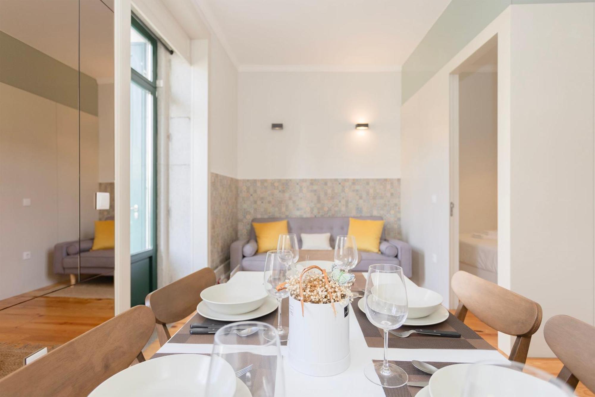Liiiving In - Bolhao Garden Appartement